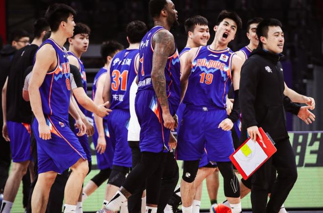 爱游戏网址风云突变！尼斯转会期伤情更新，CBA季后赛版图或变，球迷炸锅，年轻球员得到机会的简单介绍